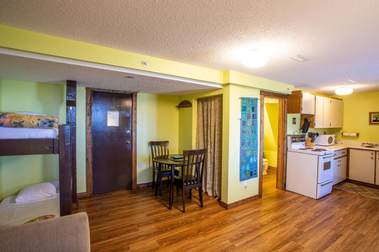 The Pinnacles Suites & Townhomes Silver Star Bagian luar foto